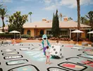 Dzieci bawią się w Dunas Suites & Villas Resort