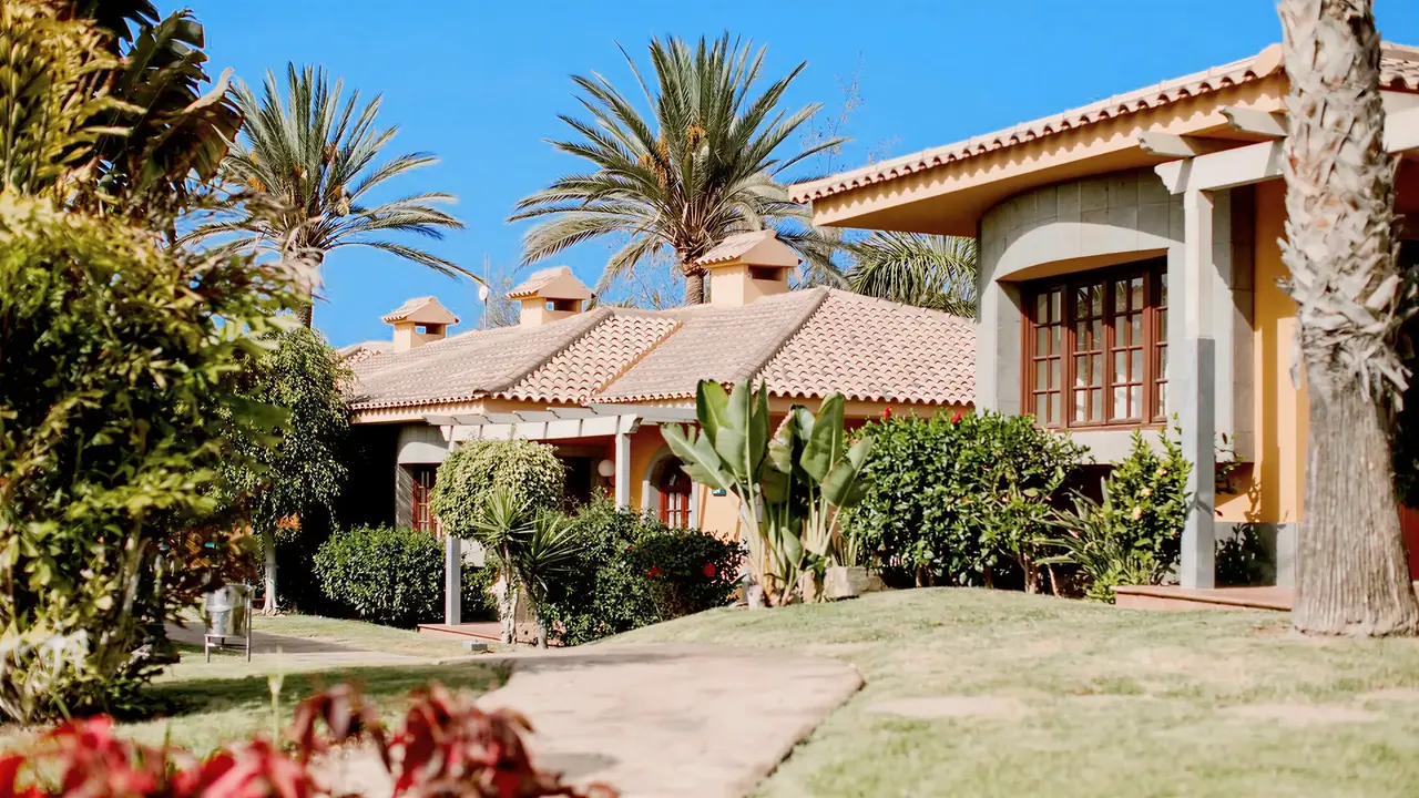 Budynki i otoczenie w Dunas Suites & Villas Resort