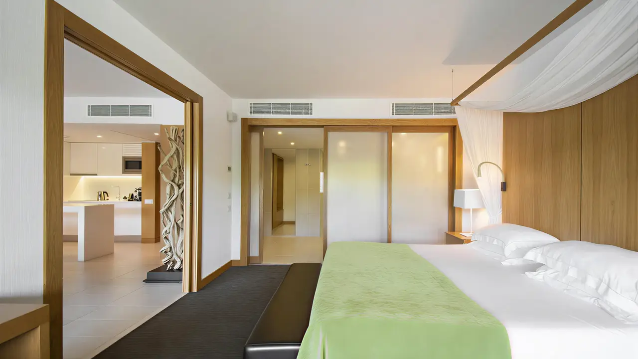 Sypialnia w hotelu Epic Sana