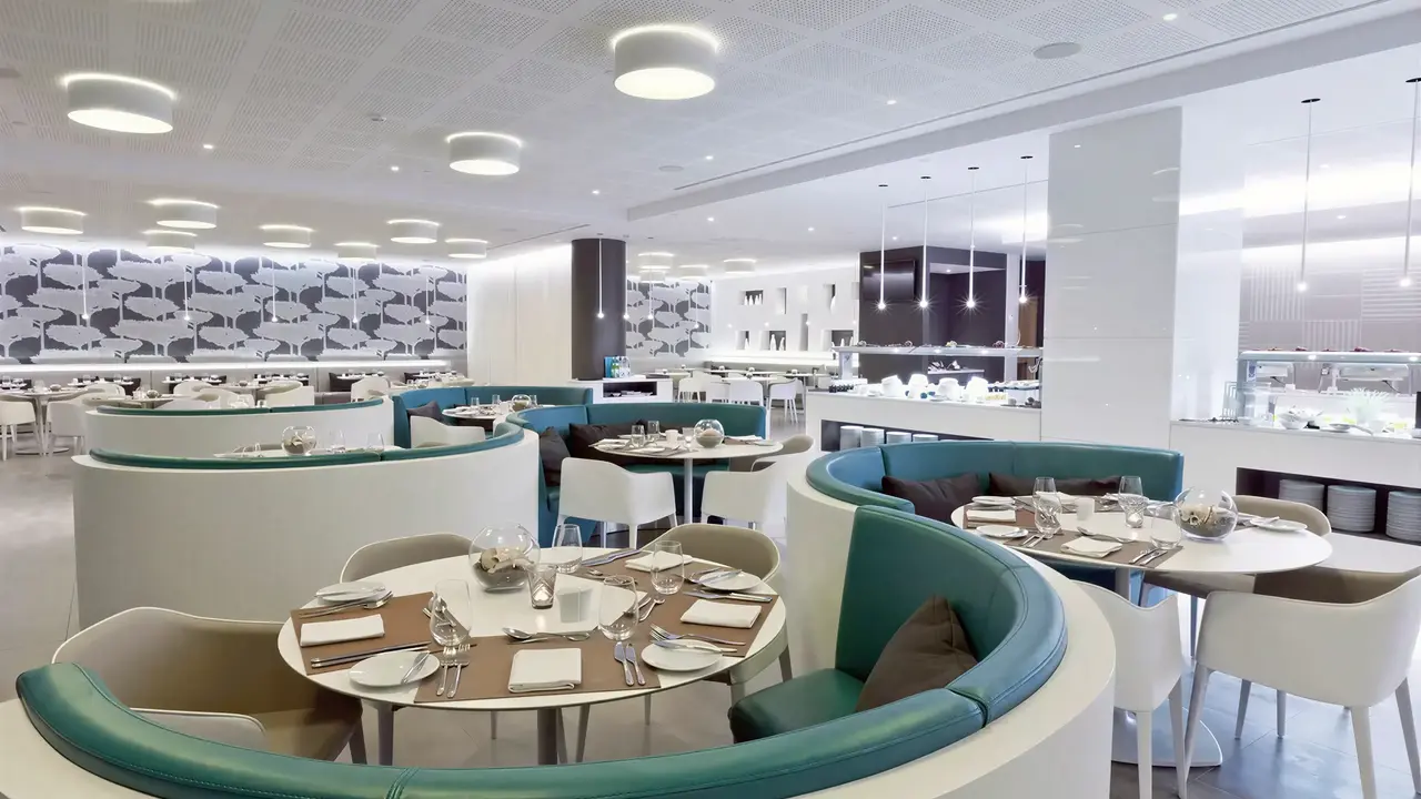 Nowoczesna restauracja w hotelu Epic Sana