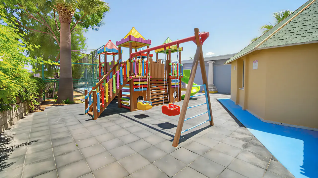 Plac zabaw dla dzieci w Esra & Family Suite