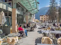 Taras z miejscami do siedzenia w Europe (Davos)