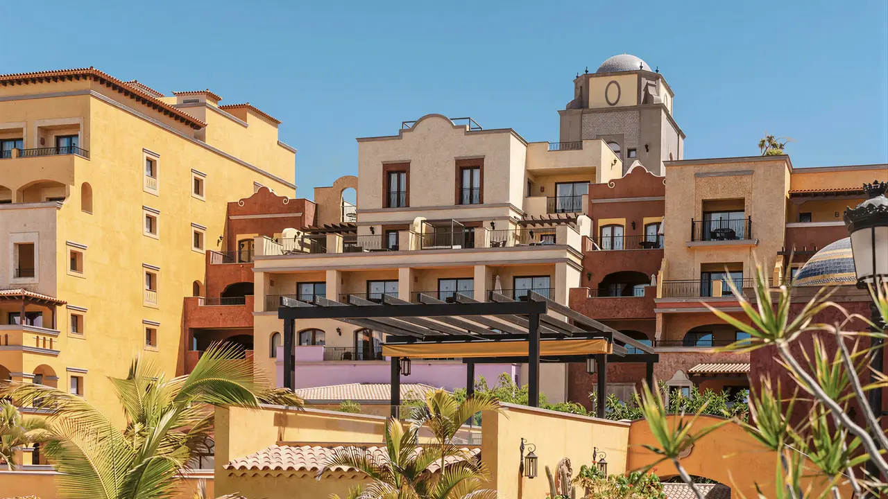 Budynki i architektura obiektu Europe Villa Cortes