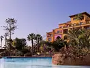 Basen i budynek w Europe Villa Cortes