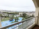 Widok z balkonu Evenia Olympic Park Resort na baseny