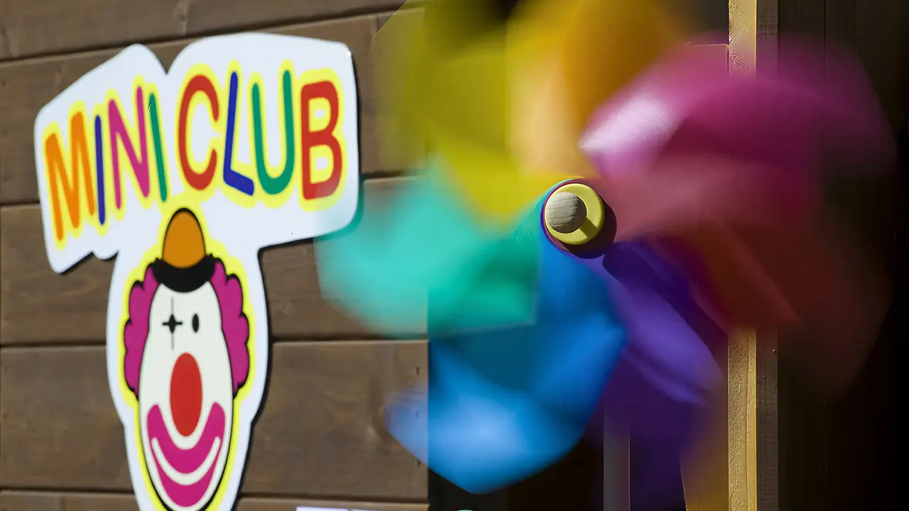 Wejście do Mini Club w FERGUS Club Pineda Splash
