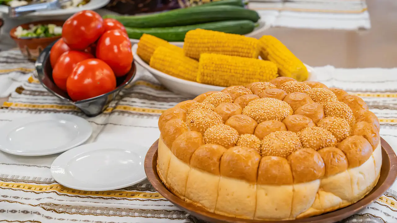 Zestaw świeżych produktów spożywczych w Festa Via Pontica