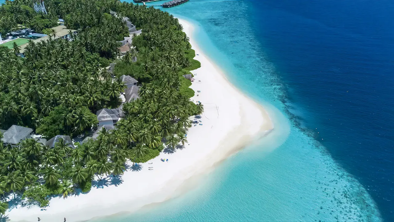 Widok z lotu ptaka na Fihalhohi Island Resort