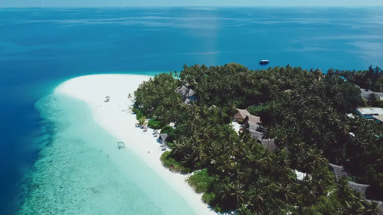 Widok z lotu ptaka na Fihalhohi Island Resort