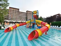 Zjeżdżalnie wodne w Flamingo Grand Hotel & Spa