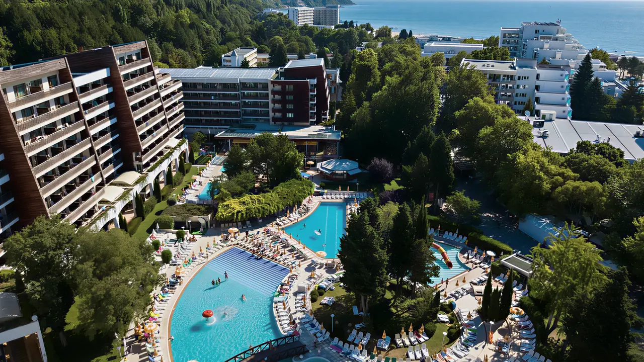 Widok z lotu ptaka na kompleks Flamingo Grand Hotel & Spa