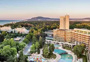 Widok na kompleks Flamingo Grand Hotel & Spa z lotu ptaka