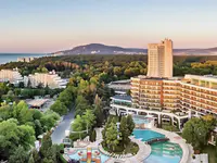Widok na kompleks Flamingo Grand Hotel & Spa z lotu ptaka