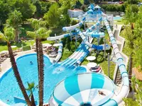 Zjeżdżalnie wodne w Garbi Park