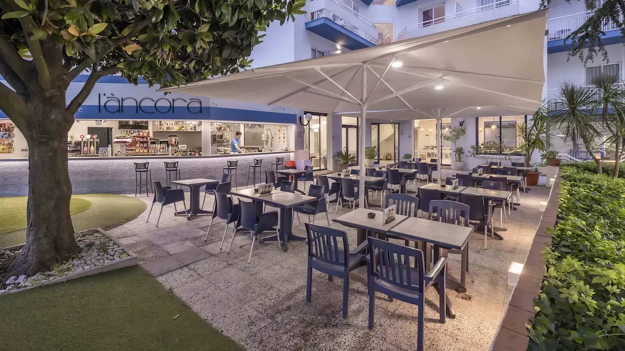 Restauracja na świeżym powietrzu w GHT Balmes