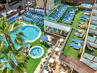 Widok na baseny i tarasy w GHT Costa Brava
