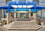 Wejście do budynku GHT Costa Brava