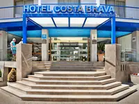 Wejście do budynku GHT Costa Brava