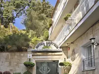 Elewacja i wejście do GHT Neptuno (Tossa de Mar)
