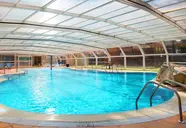 Kryty basen w hotelu GHT Oasis Park