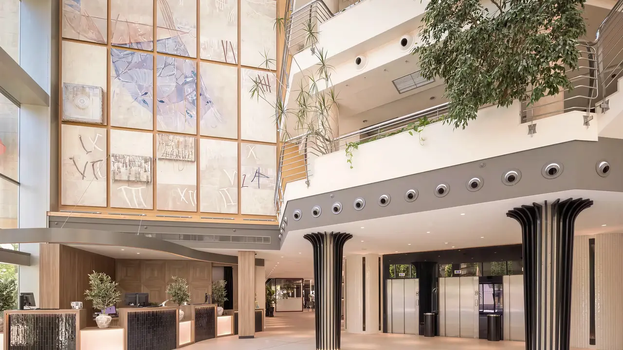 Nowoczesna recepcja w hotelu Golden Bahia De Tossa