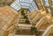 Wnętrze z nowoczesną architekturą w Golden Bahia De Tossa