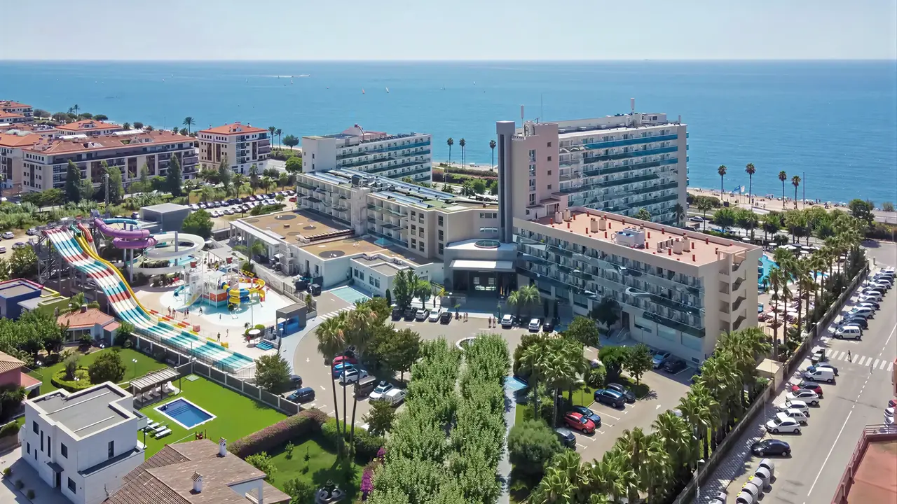 Widok z lotu ptaka na kompleks Golden Taurus Aquapark Resort