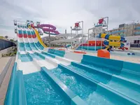Zjeżdżalnie wodne w Golden Taurus Aquapark Resort