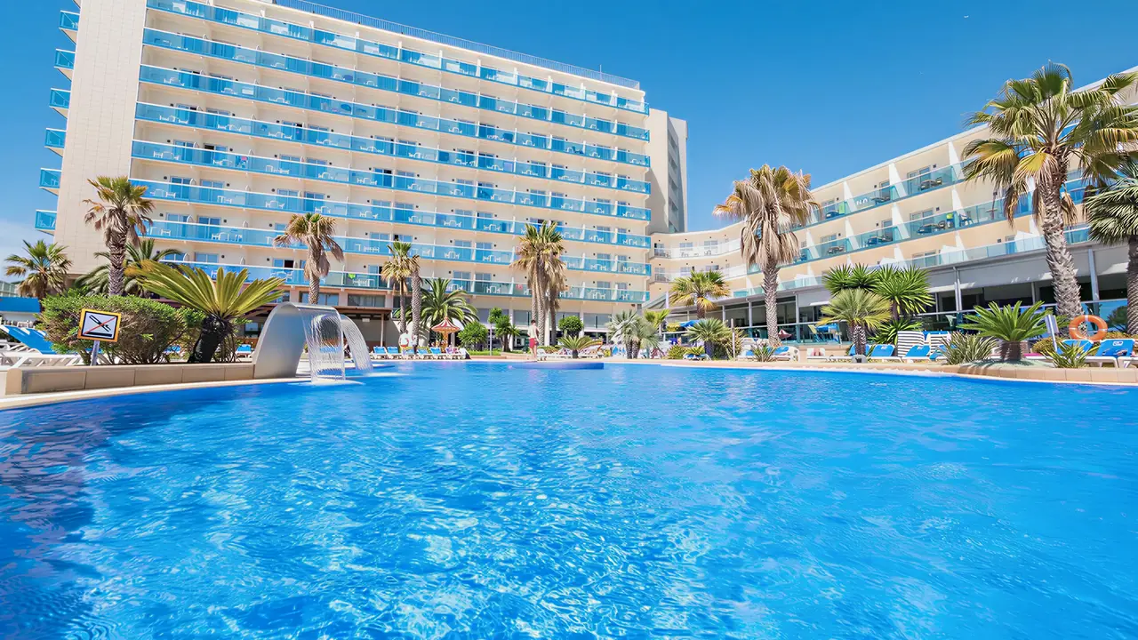 Basen w hotelu Golden Taurus Aquapark Resort
