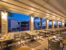 Restauracja na tarasie w Gouves Water Park Holiday Resort