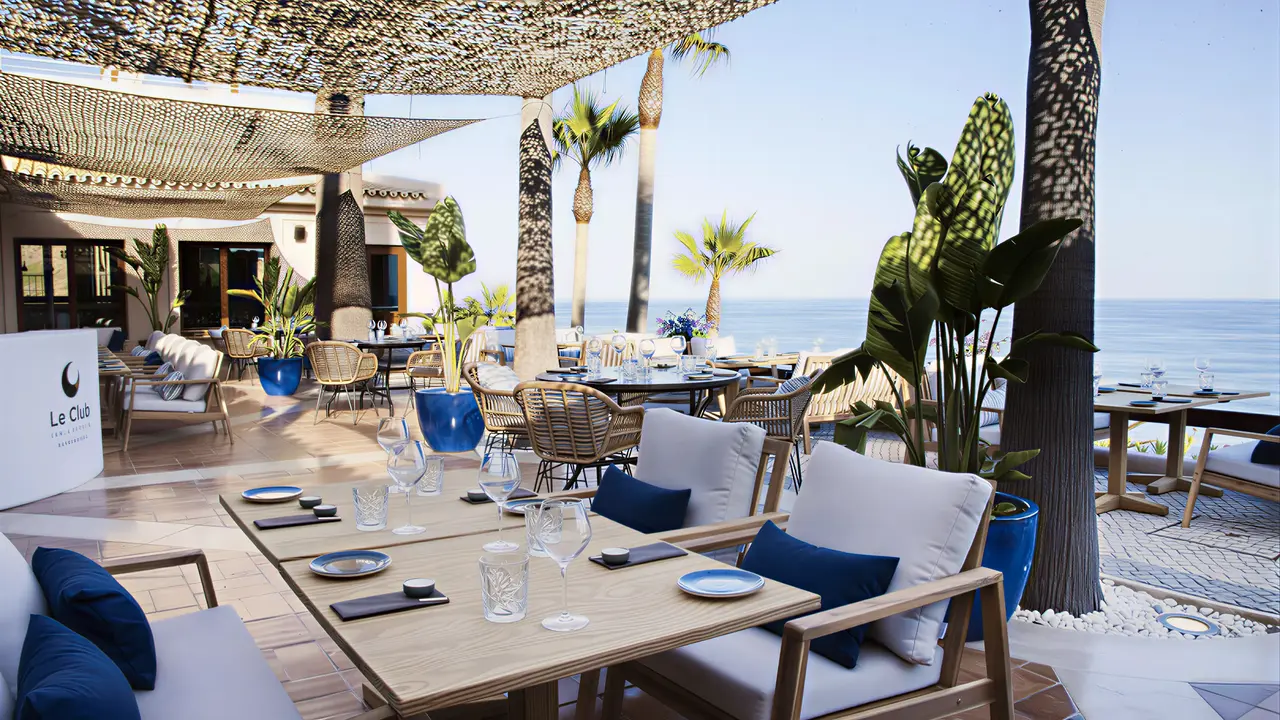 Taras restauracyjny Grande Real Santa Eulalia nad samym morzem