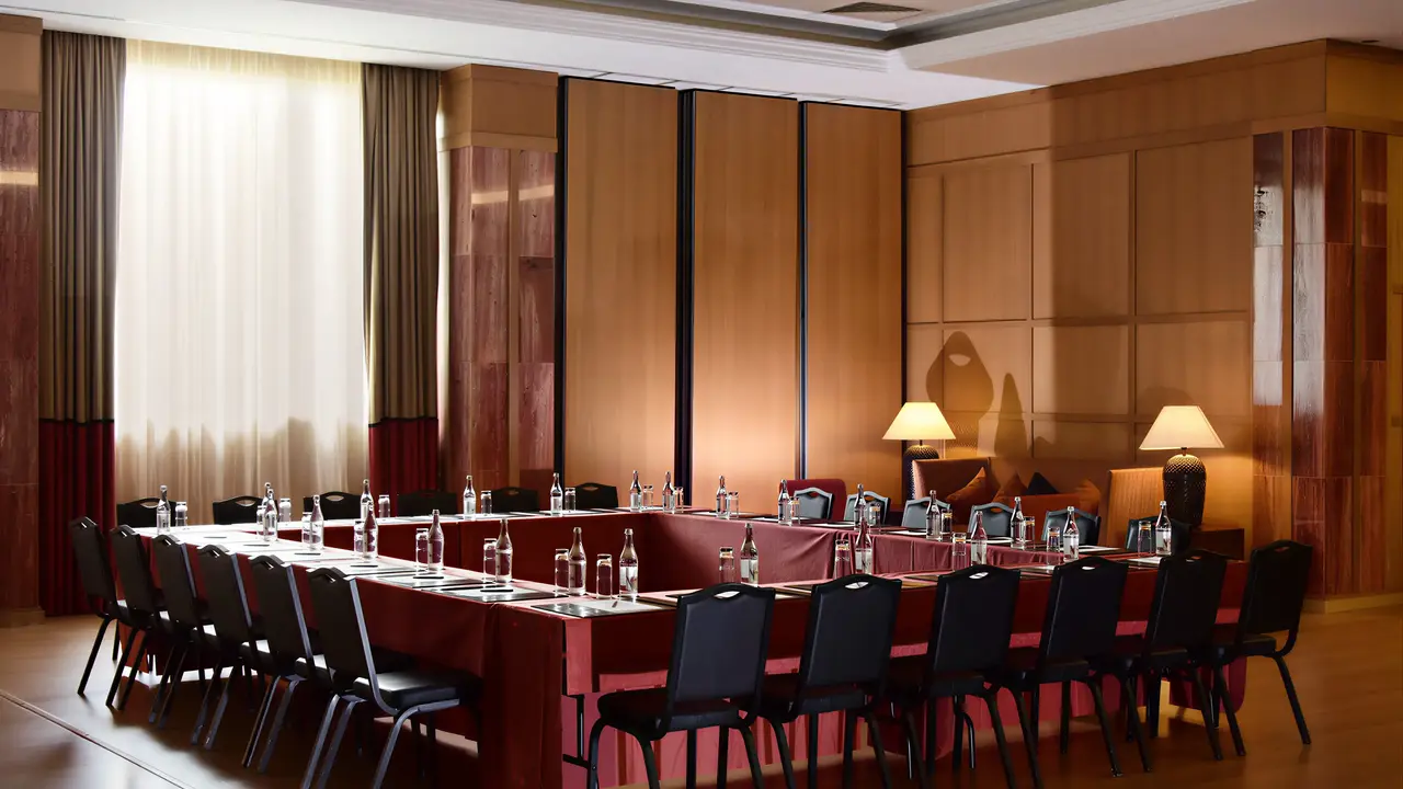 Sala konferencyjna w hotelu Grande Real Santa Eulalia