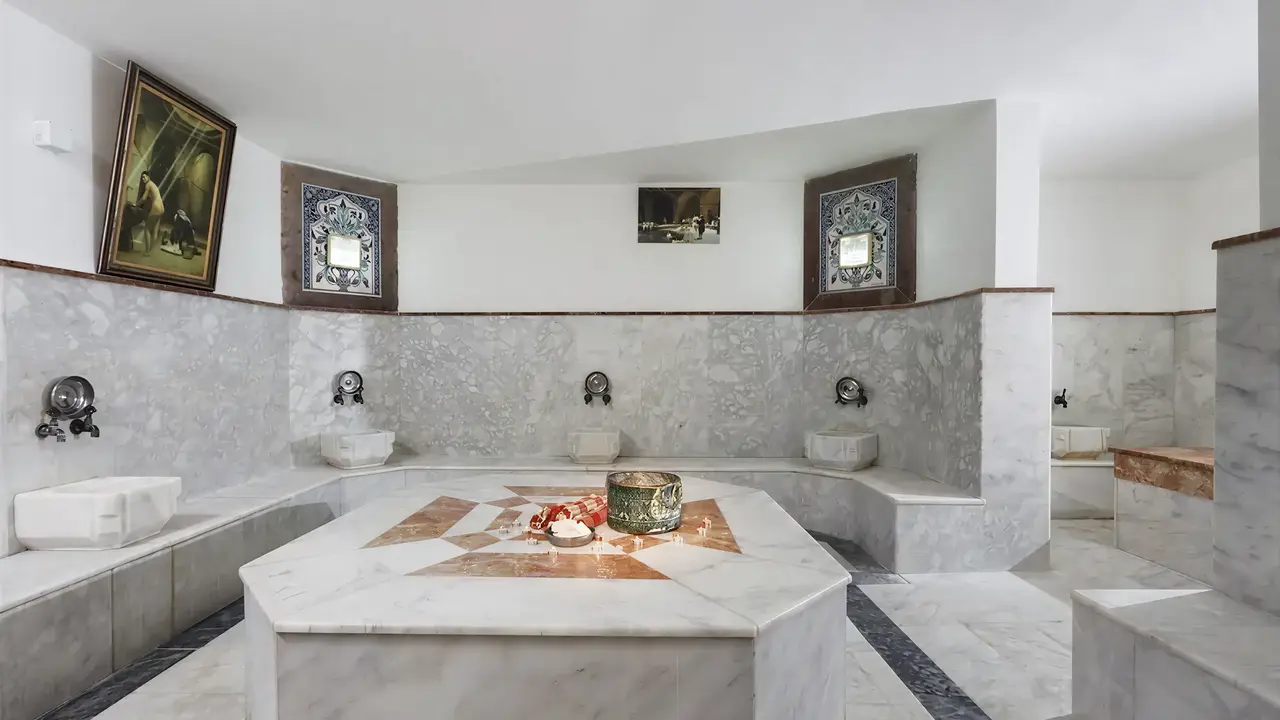 Marmurowe wnętrze strefy spa w Greenwood Kemer Resort