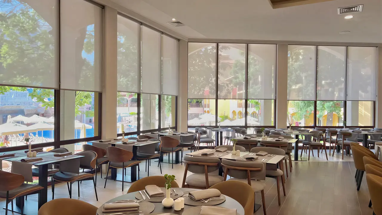 Elegancka restauracja w hotelu Grifid Aqua Club Bolero