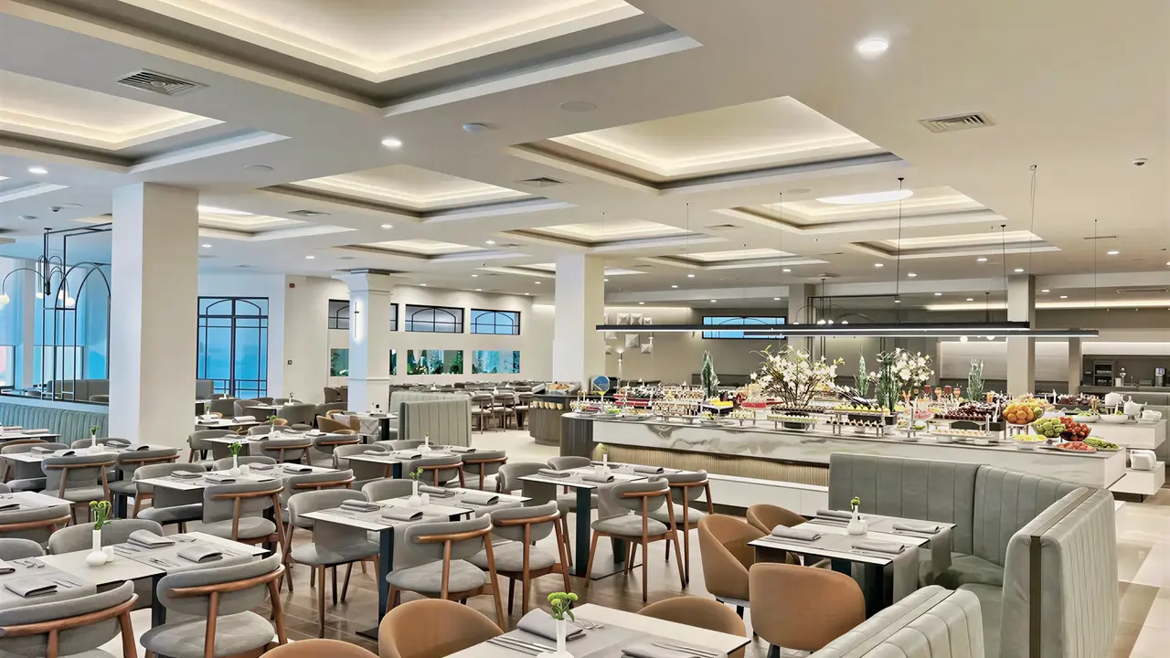Elegancka restauracja w hotelu Grifid Aqua Club Bolero