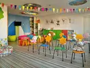 Kolorowy pokój dziecięcy w Grifid Aqua Club Bolero