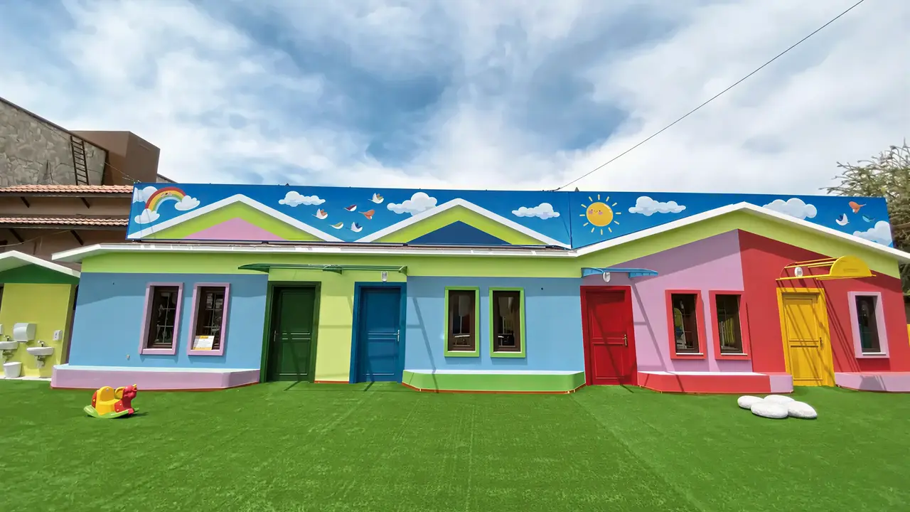 Kolorowy klub dla dzieci w Gypsophila Holiday Village