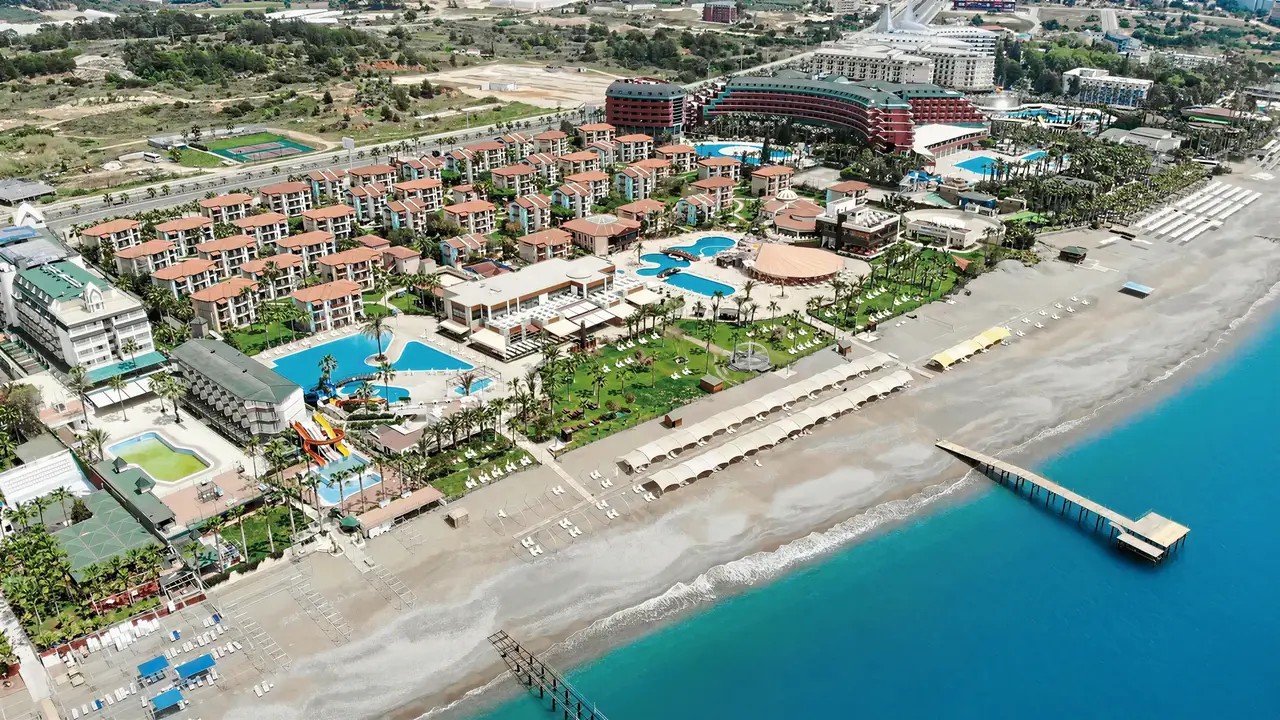 Widok z lotu ptaka na kompleks Gypsophila Holiday Village