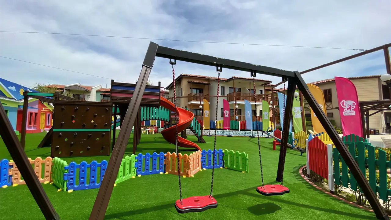 Plac zabaw dla dzieci w Gypsophila Holiday Village
