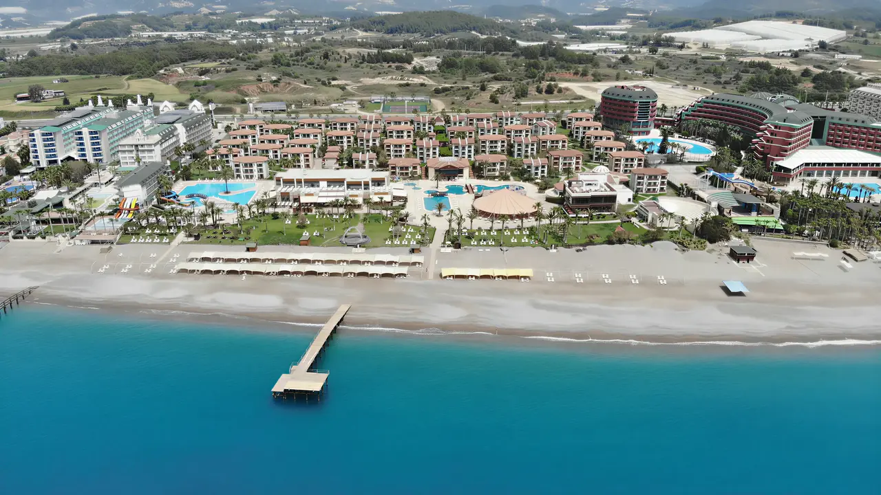 Widok z lotu ptaka na kompleks Gypsophila Holiday Village