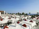 Restauracja na świeżym powietrzu w Gypsophila Holiday Village