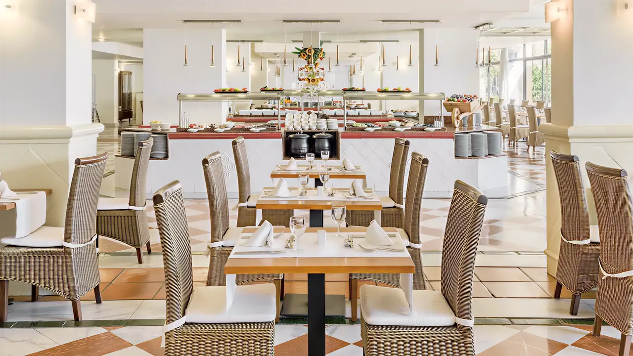 Restauracja z bufetem w hotelu H10 Conquistador