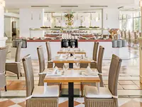 Restauracja z bufetem w hotelu H10 Conquistador