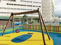 Plac zabaw dla dzieci w H10 Conquistador