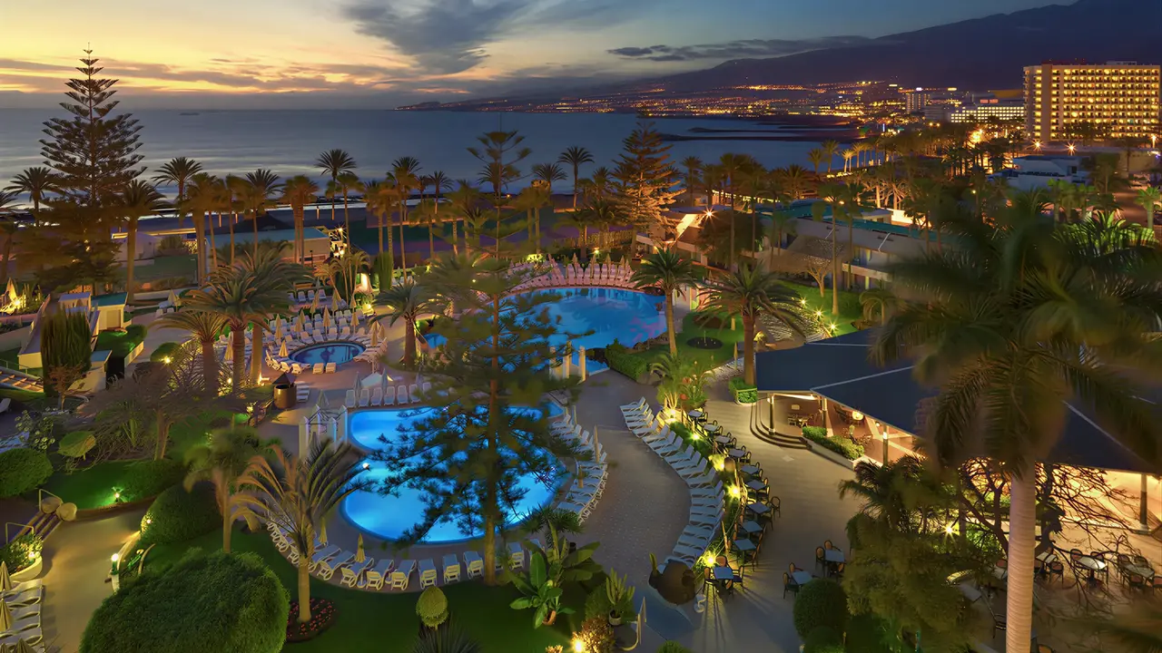 Widok na kompleks hotelowy H10 Las Palmeras