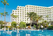 Widok na kompleks hotelu H10 Las Palmeras