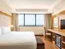 Jasny pokój z łóżkiem w Hilton Copacabana