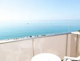 Balkon z widokiem na morze w HTop Pineda Palace