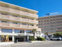 Elewacja i budynki hotelu HTop Royal Star