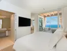Jasna sypialnia z widokiem w Iberostar Grand Salome